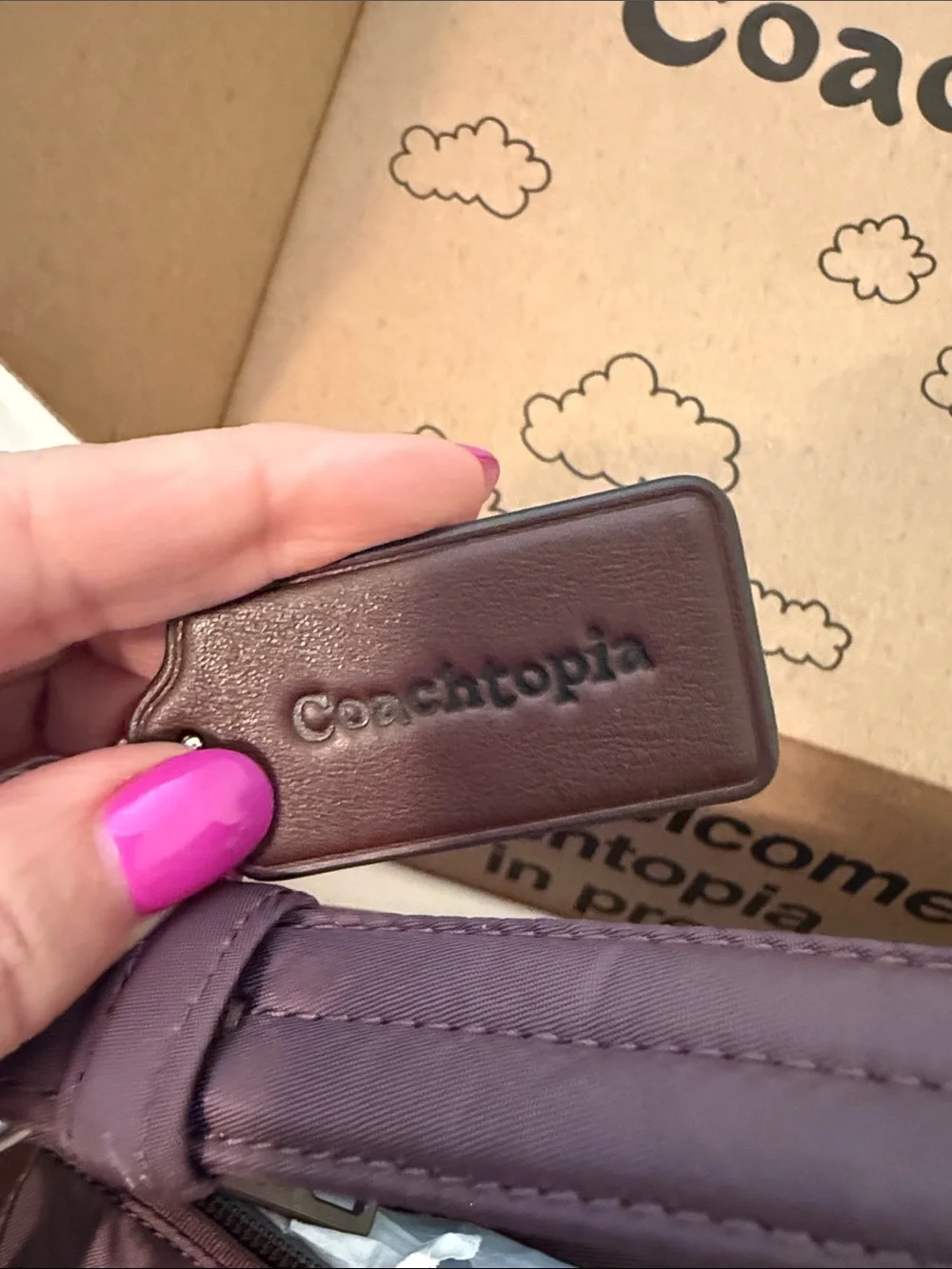 🤎Coach NWT Coachtopia Maple Brown Loop Cargo Shoulder Bag  with Heart Charm